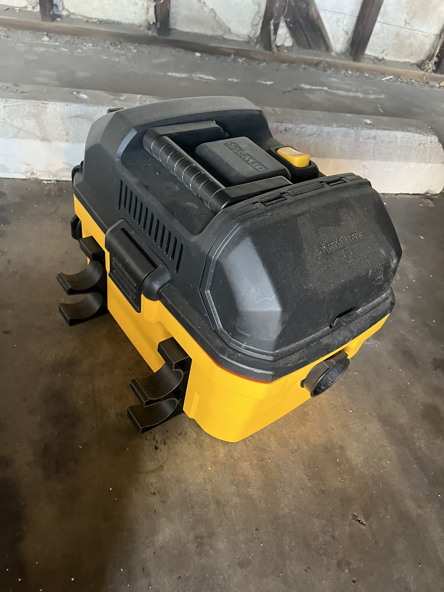 dewalt vacuum 