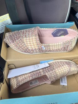 Tom’s Shoes