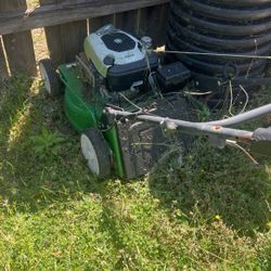 John Deere Lawn mower Needs Fixing 