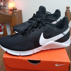 Womens Nike Legend Essential 2 Running Shoes