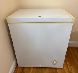 Deep freezer