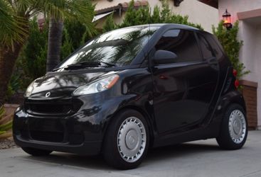 Smart Fortwo Compact 2-Door Car Gas saver 💯💯