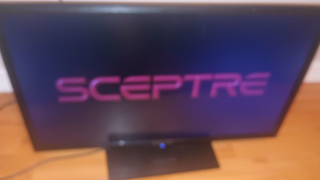 Used 32" Spectre T.V.