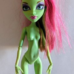 Monster High Venus McFlytrap Doll