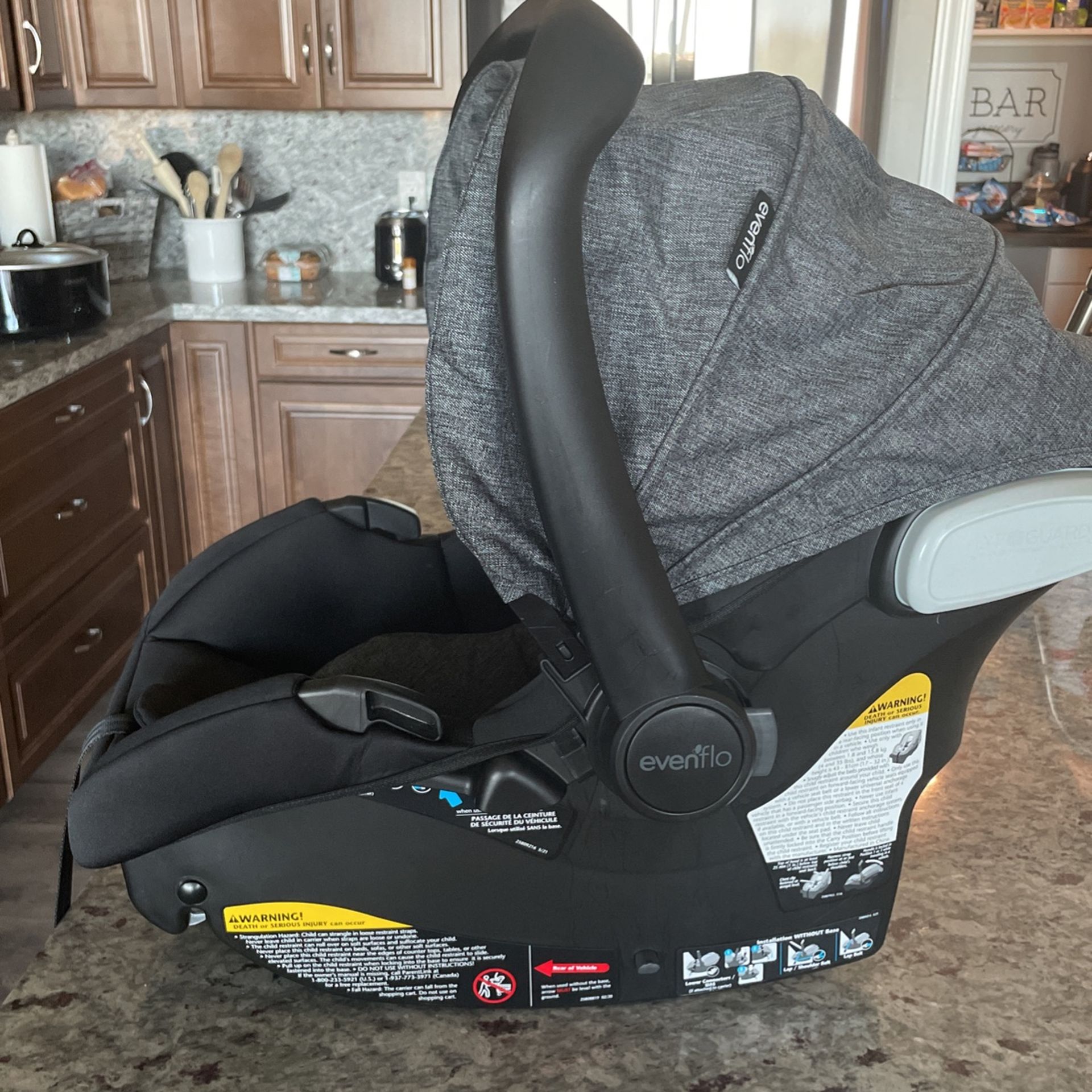 Infant Carrier Car seat & Base