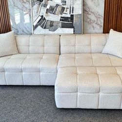 Limited time offer: exclusive deals on sectionals| Finance and delivery available! $39 Down (FREE ASSEMBLY)