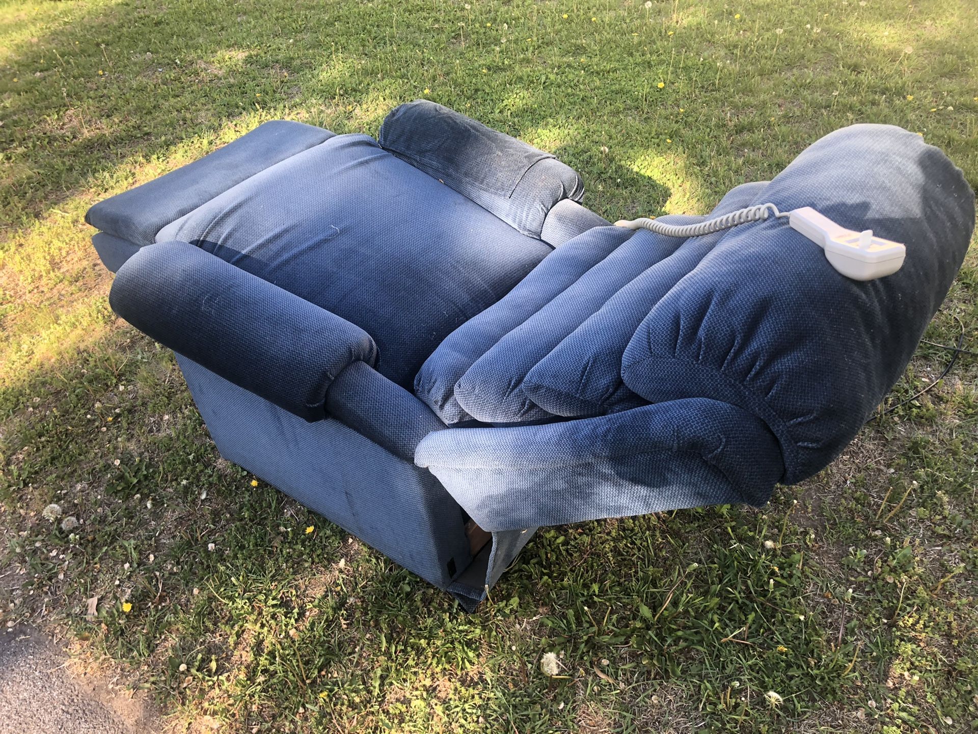 Power sleeper, lift chair. Nice condition. Works gr8