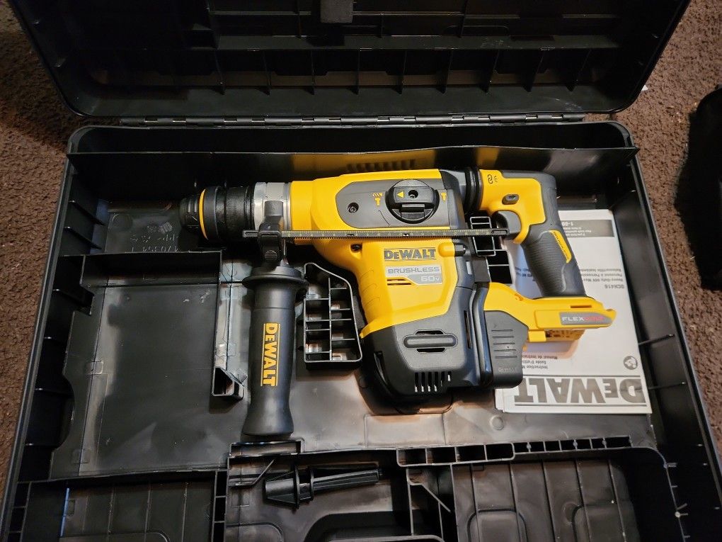 FLEXVOLT 60V MAX Cordless 1-1/4 in. SDS Plus Rotary Hammer (Tool Only)
by
DEWALT