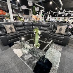 Power Recliner Sectional 