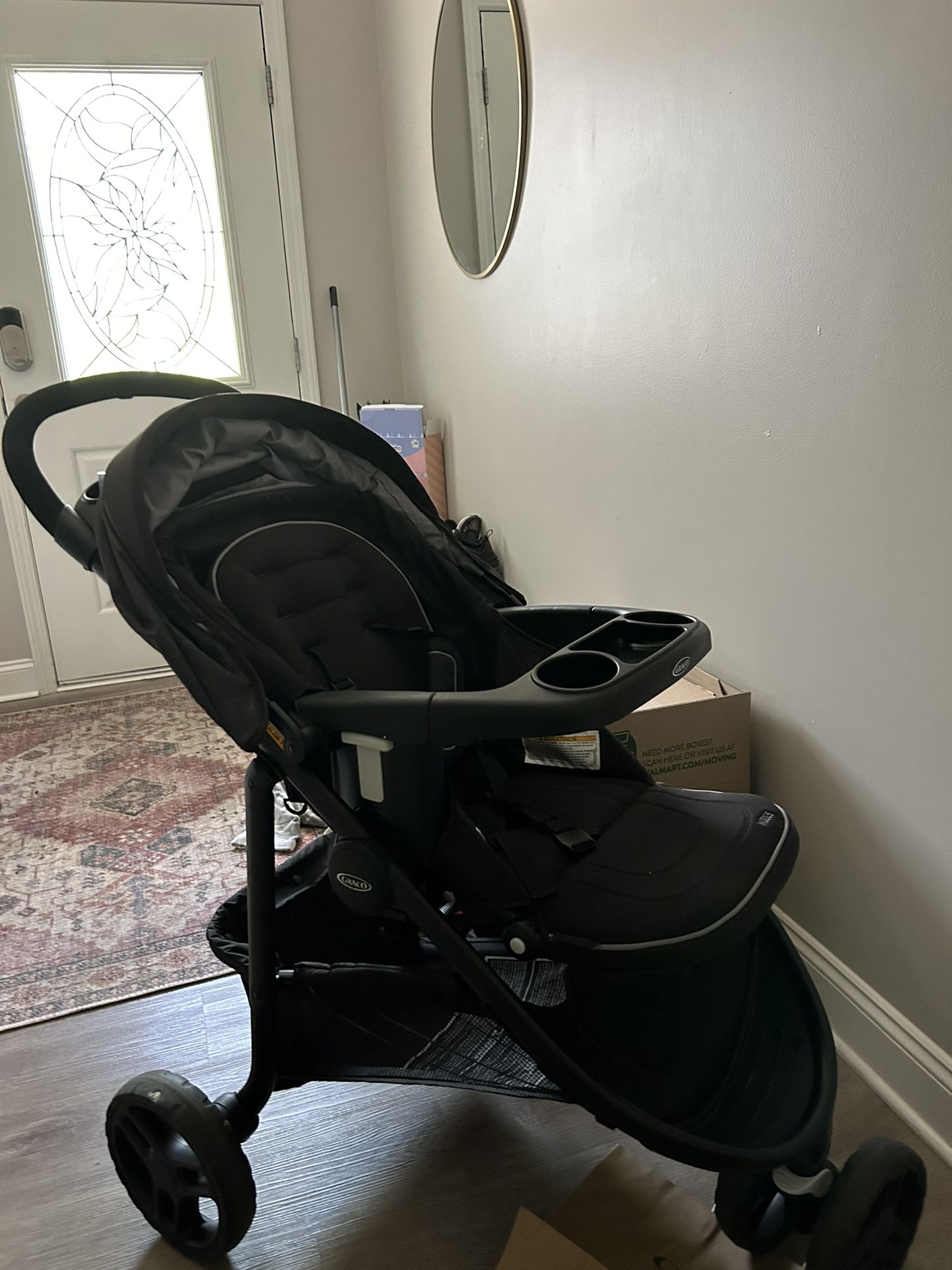 NEEDS TO GO graco travel system 