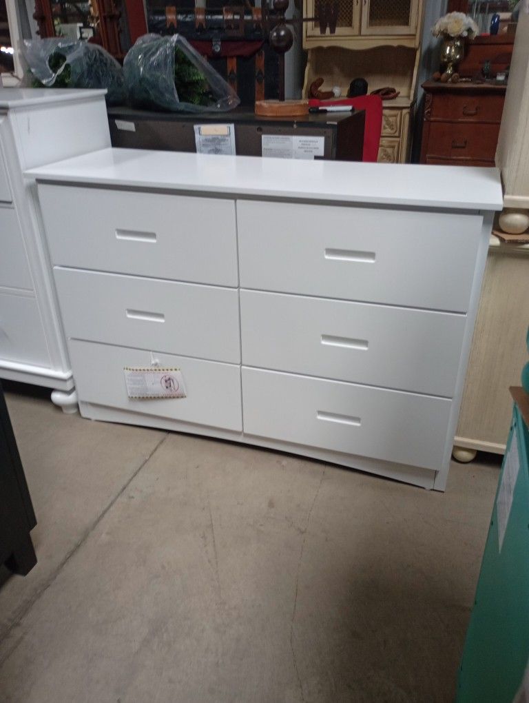 Dressers / Cajoneras