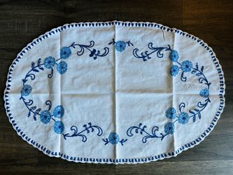 SET OF 5: Hand-Embroidered Vintage Linens