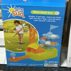 Bring on the Sun Mini Golf Set - NIB