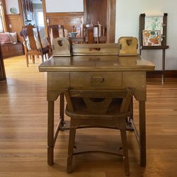 Vintage kenmore sewing machine table/wooden desk