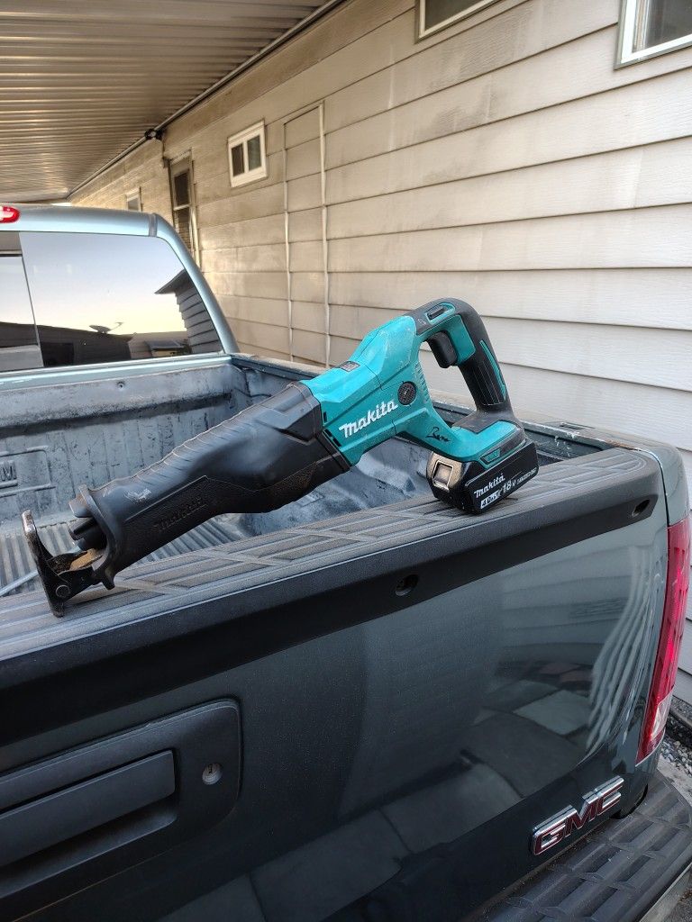 Makita Saw