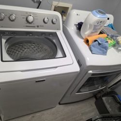 Maytag Bravos MCT Washer and LG Sensor Dry Dryer - Set