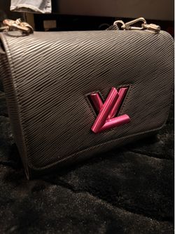 LOUIS VUITTON Black Epi Leather Twist Handbag