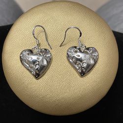 💕Sterling Silver Heart Earrings 💕