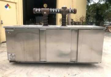Commercial Beverage-Air 8 Tap Kegerator / Draft System – 96” – Needs Compressor