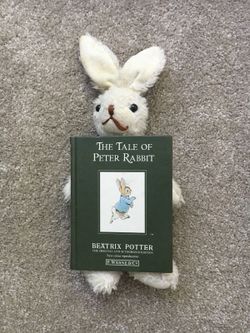 Tale of Peter Rabbit Hardcover Original with Plush Rabbit