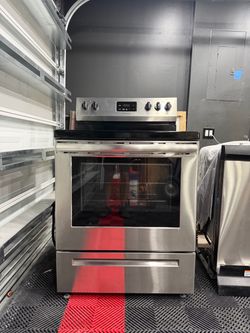 Frigidaire Oven and Stovetop