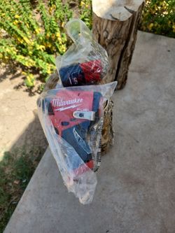 Impact end bat. 2.0  Milwaukee M12  New