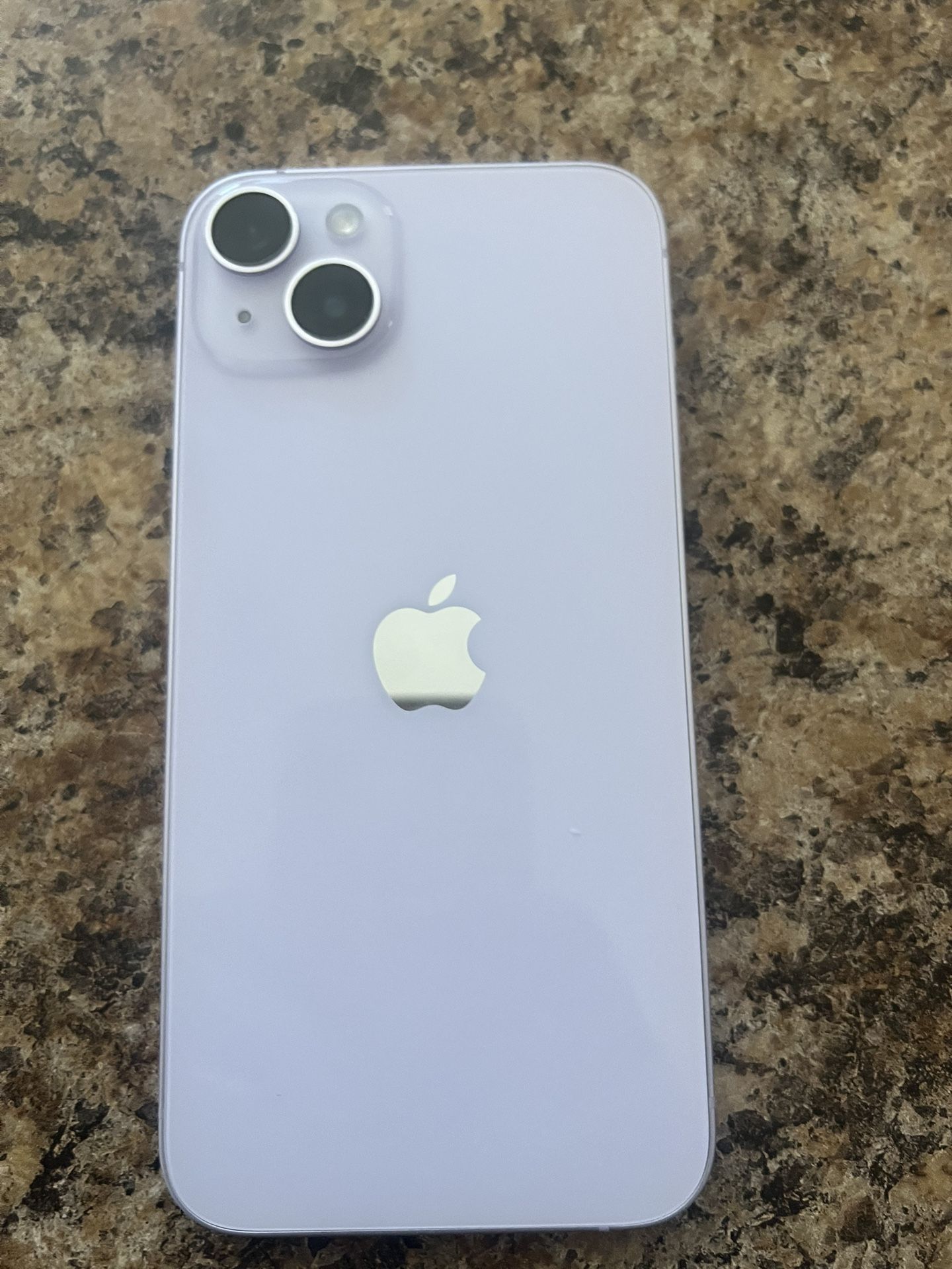 iPhone 14 Plus