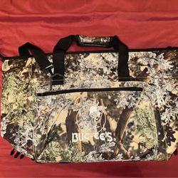 Buc-ees Texas Travel Cooler Bag Camp 24 Can (2 normal size 12 packs)