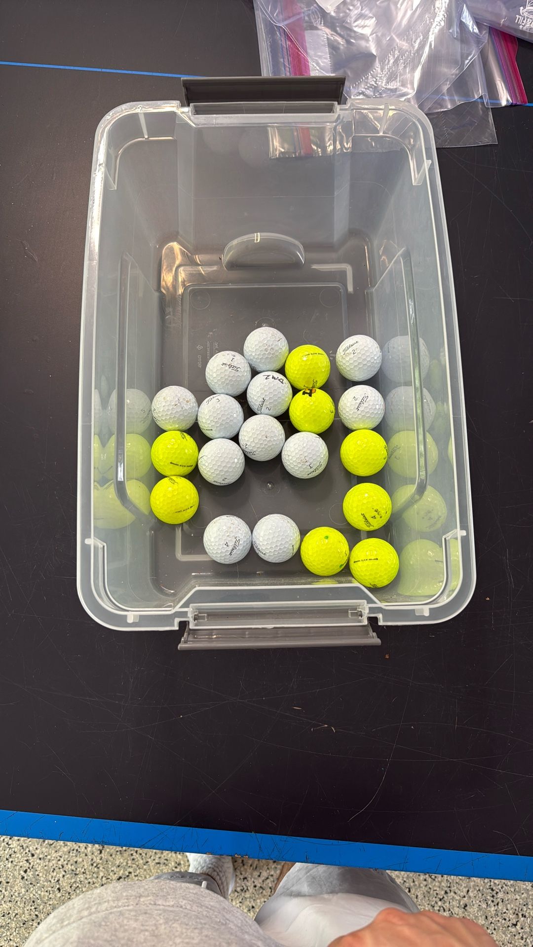 20 Titleist AVX Golf Balls