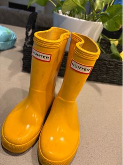 Hunter rain boots 8c