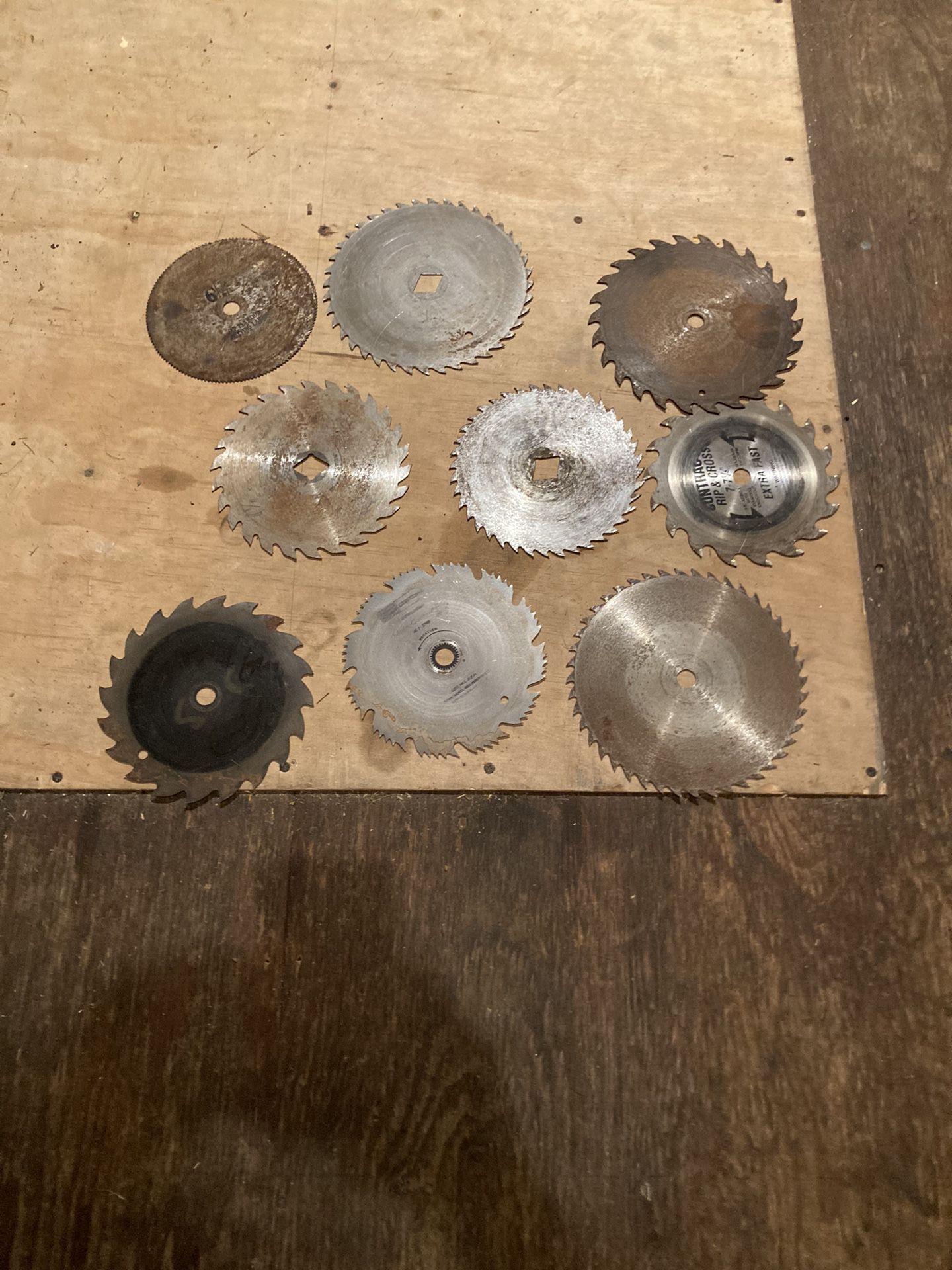 Circular saw blades nine of them all great condition $20 for all
