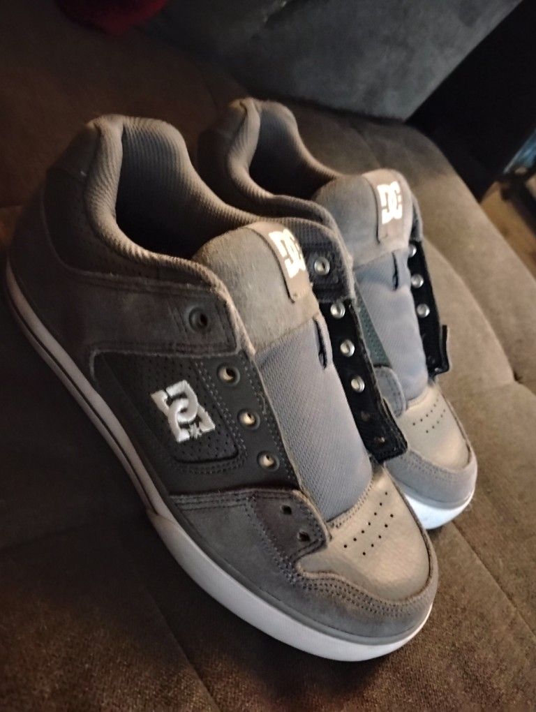 DC Skater Shoes 35 OBO