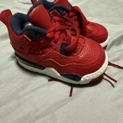 Jordan 4 FIBA Size 4c 