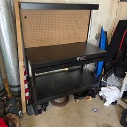 Yukon Work Bench With LED LIGHT