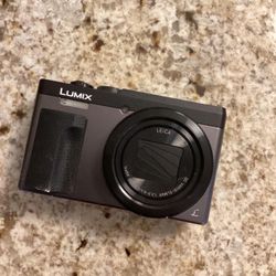 Nikon Black Cameras-and-accessories(139)74