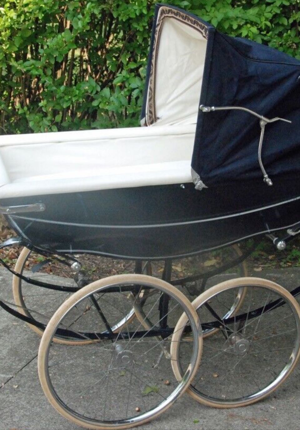 British Silver Cross Vintage Pram