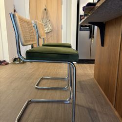 Bar stool chairs