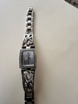GUESS : WOMEN’S WATCH