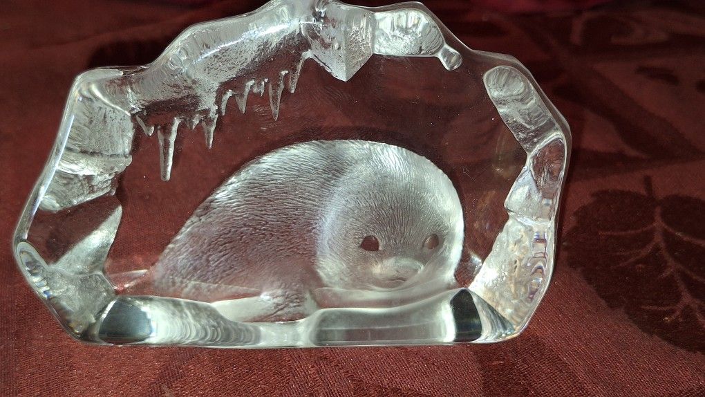 Mats Jonasson Sweden Full Lead Baby Seal Paperweight Figurine Signed On Bottom T1A023