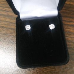 14k Gold Diamond Earrings