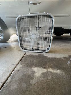 Lasko White Box Fan