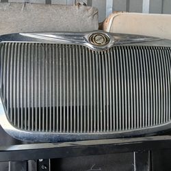 300 Chrysler  Grill