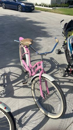 Pink schwinn bike