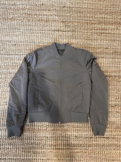 Lululemon  Jacket(sizecc M)