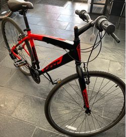 HYPER SpinFit 700C Shimano 21-Spd Medium Bicycle