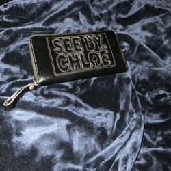 Luxury Chloe By The Sea. In Black. 