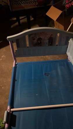 Princess toddler bed