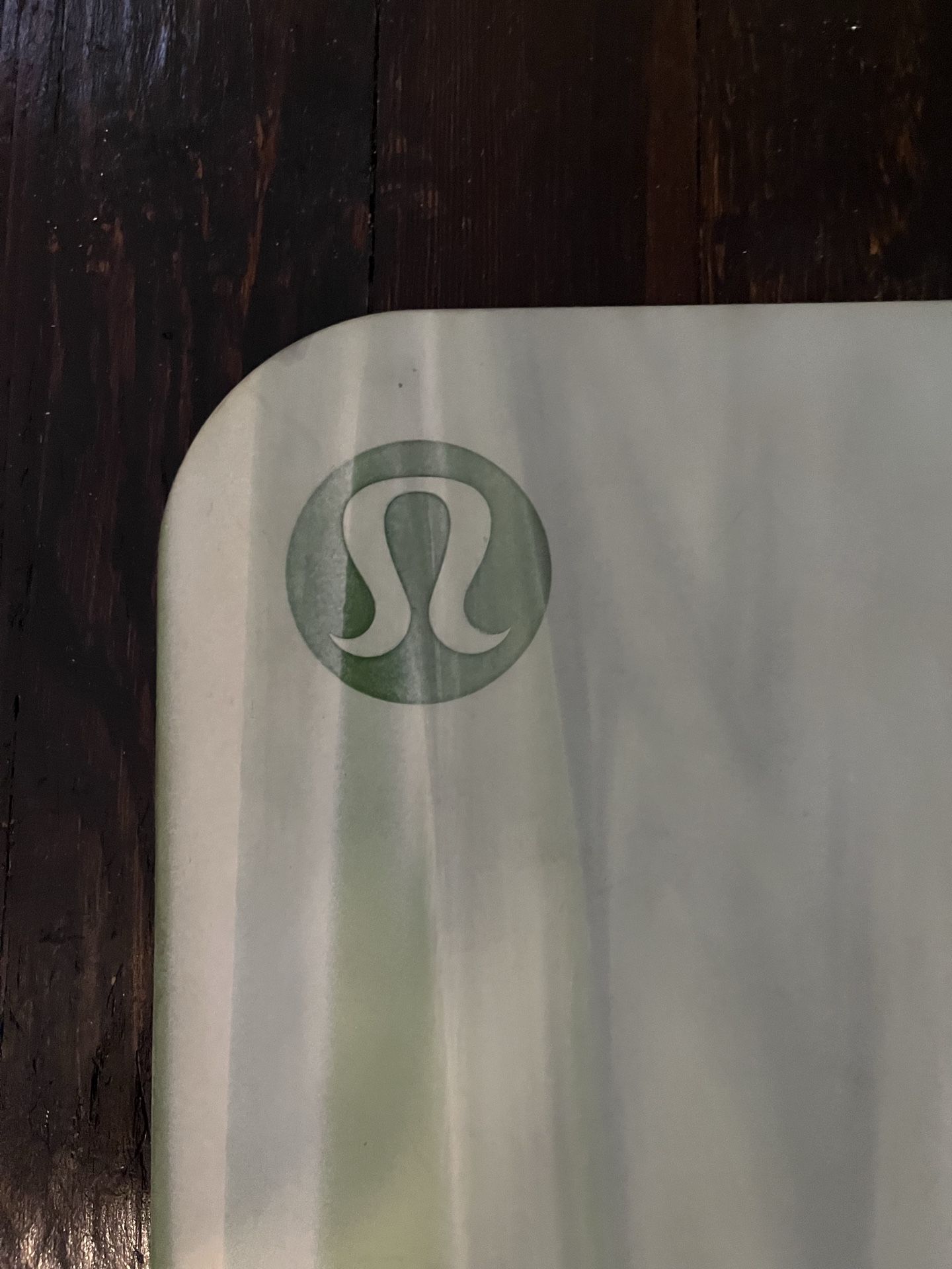 Lululemon yoga mat swirl green