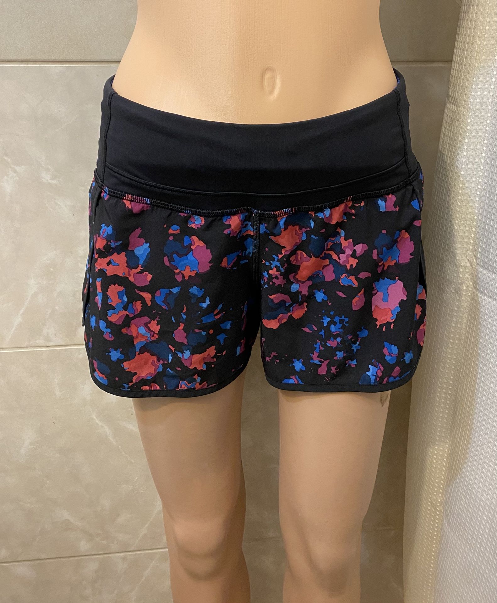 Lululemon Size 6