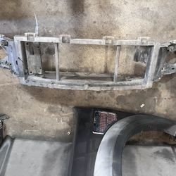 2003 Excursion Body Parts. 